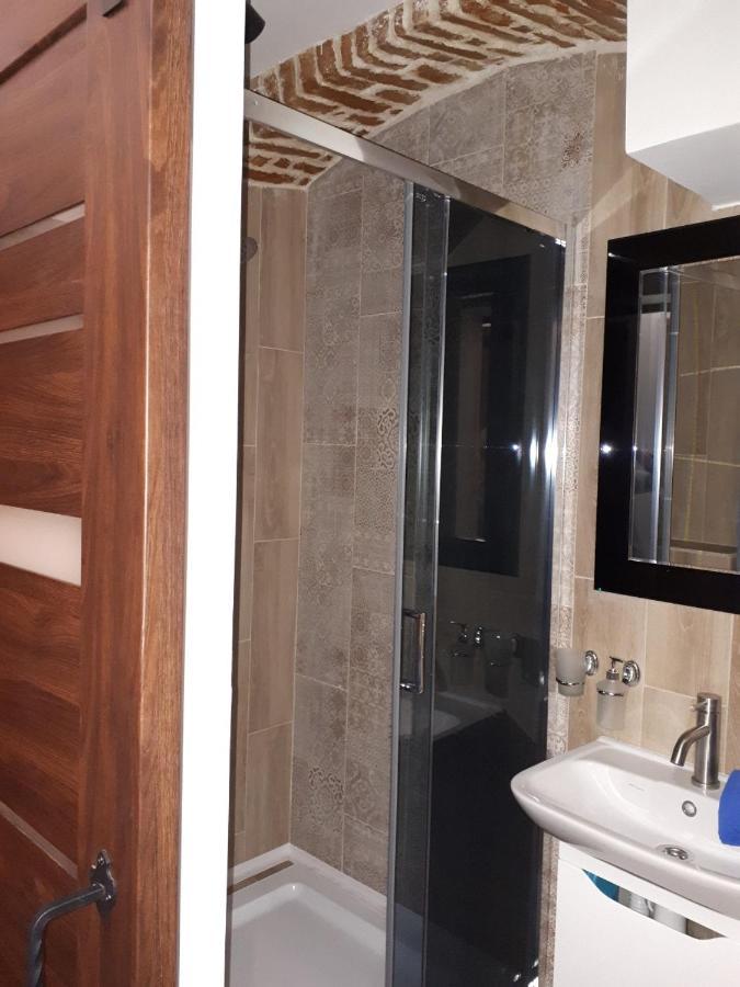 Apartamento Cozy Loft В Самому Центрі Львова Exterior foto